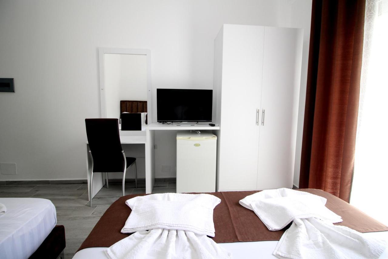 Hotel Vila Kapllani Saranda Extérieur photo